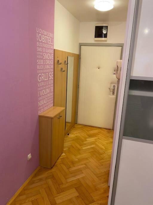 شقة Self Check-In Studio With Wi-Fi And Parking Place زغرب المظهر الخارجي الصورة