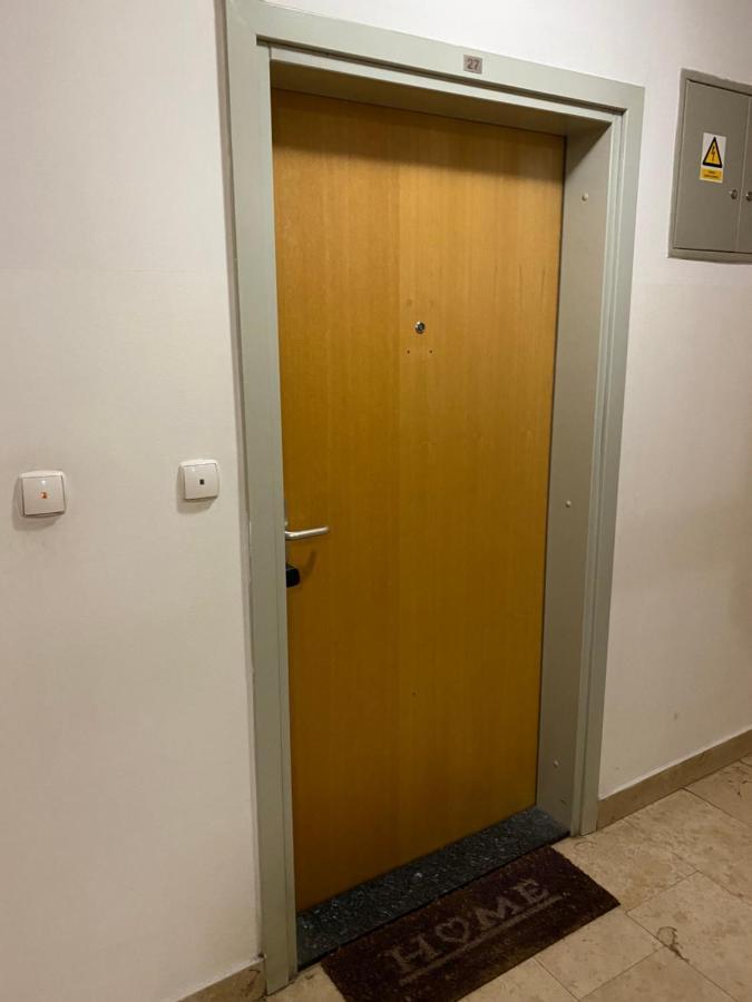 شقة Self Check-In Studio With Wi-Fi And Parking Place زغرب المظهر الخارجي الصورة