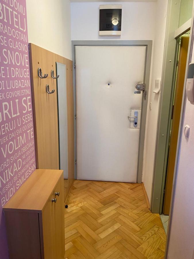 شقة Self Check-In Studio With Wi-Fi And Parking Place زغرب المظهر الخارجي الصورة
